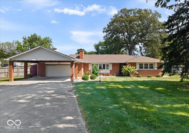 Photo 2 of Single family home for sale at 4824 Jaysue St, Anderson, IN 46013 | MLS# 22123840 | Listing updated on 2026-09-02