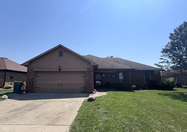 Single family home for sale at 1023 Pamela Dr, Plainfield, IN 46168 | MLS# 22123847