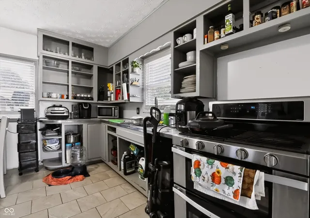 Photo 4 of Single family home for sale at 834 S Taft, Indianapolis, IN 46241 | MLS# 22123855 | Listing updated on 2026-09-05