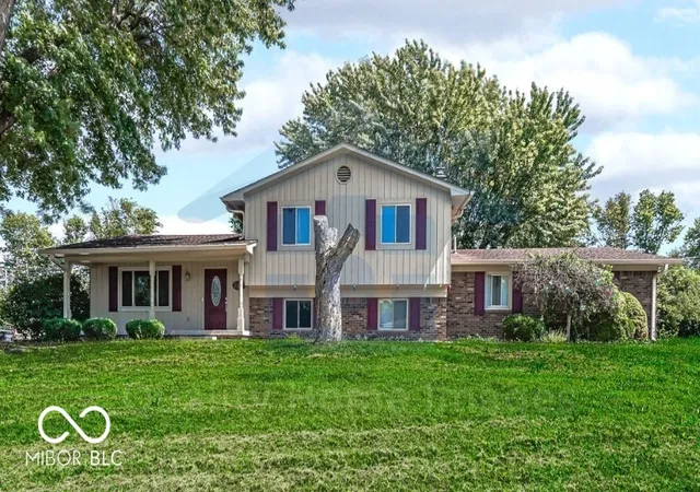Photo 1 of Single family home for sale at 299 N Restin, Greenwood, IN 46142 | MLS# 22123870 | Listing updated on 2026-09-29