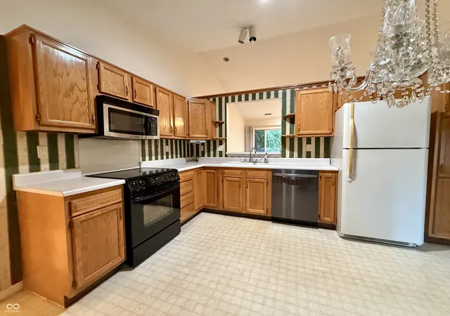 Photo 3 of Single family home for sale at 1604 Cherrywood Ct, Westfield, IN 46074 | MLS# 22123872 | Listing updated on 2026-09-22