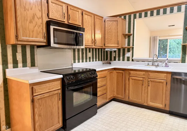 Photo 4 of Single family home for sale at 1604 Cherrywood Ct, Westfield, IN 46074 | MLS# 22123872 | Listing updated on 2026-09-22
