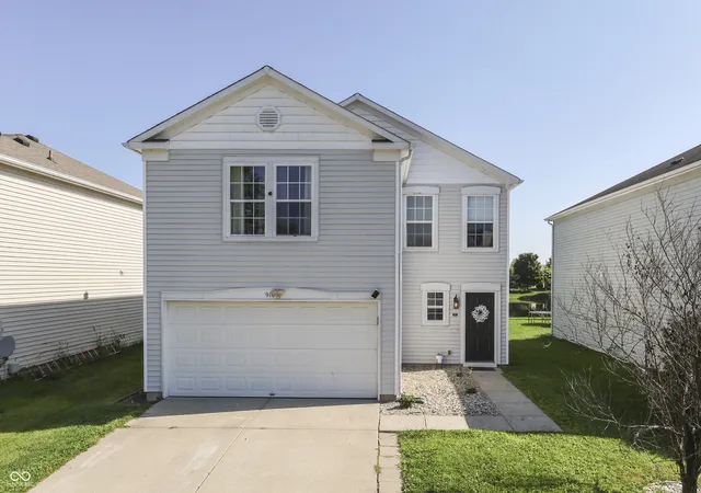 Photo 4 of Single family home for sale at 910 Highpointe Blvd, Shelbyville, IN 46176 | MLS# 22123893 | Listing updated on 2026-10-24