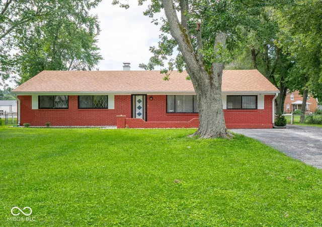 Photo 1 of Single family home for sale at 1234 Cherryfield Ln, Greenwood, IN 46142 | MLS# 22123895 | Listing updated on 2026-09-21