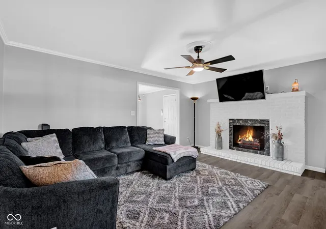 Photo 3 of Single family home for sale at 9680 N US Hwy 31, Columbus, IN 47201 | MLS# 22123931 | Listing updated on 2026-10-02