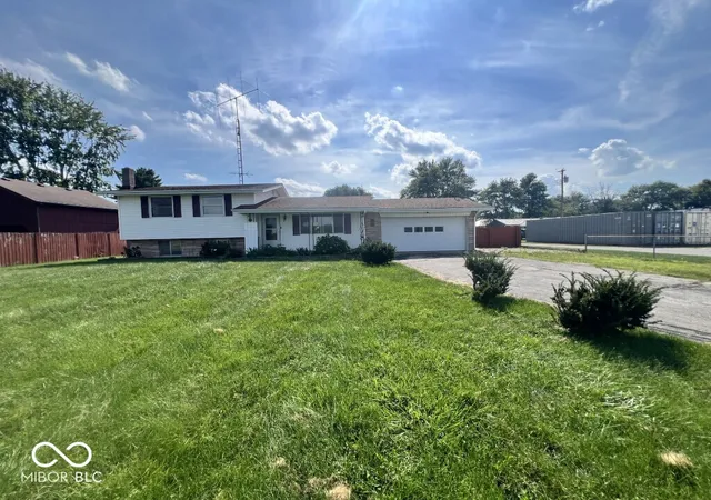 Photo 1 of Single family home for sale at 645 E Us Hwy 52, Rushville, IN 46173 | MLS# 22123958 | Listing updated on 2026-09-02