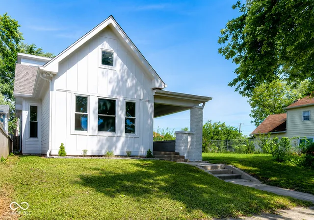 Photo 1 of Single family home for sale at 252 Iowa St, Indianapolis, IN 46225 | MLS# 22123976 | Listing updated on 2026-09-04