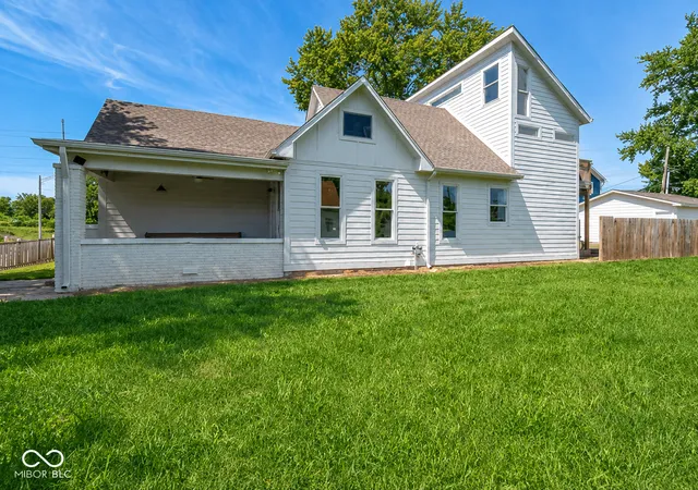 Photo 2 of Single family home for sale at 252 Iowa St, Indianapolis, IN 46225 | MLS# 22123976 | Listing updated on 2026-09-04