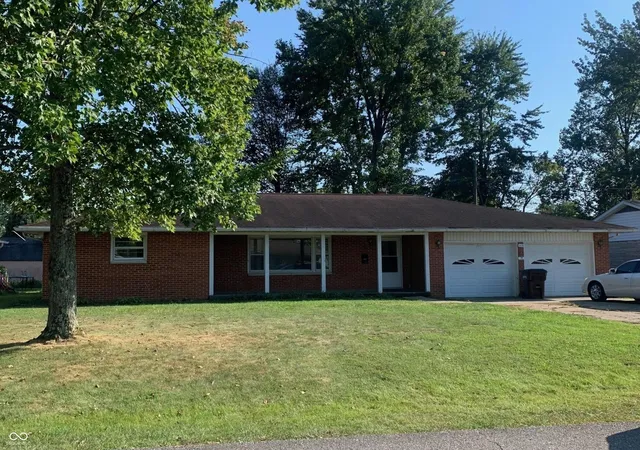 Single family home for sale at 115 Meadow Ln, North Vernon, IN 47265 | MLS# 22123989
