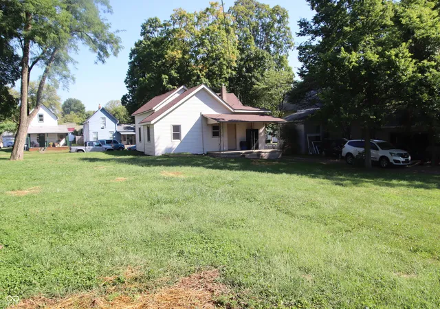 Photo 4 of Single family home for sale at 223 W Brown St, Knightstown, IN 46148 | MLS# 22124000 | Listing updated on 2026-09-22