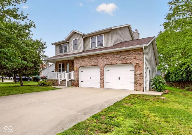 Photo 1 of Single family home for sale at 2683 S Isabel Ct, Bloomington, IN 47403 | MLS# 22124019 | Listing updated on 2026-09-03