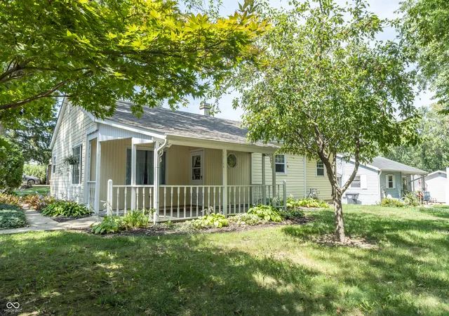 Photo 2 of Sale Pending at 1308 S Harrison St, Alexandria, IN 46001 | MLS# 22124024 | Listing updated on 2026-09-08