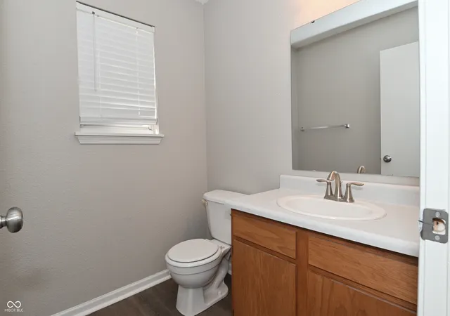 Photo 3 of Single family home for sale at 4422 Autumn Crst Ct, Indianapolis, IN 46268 | MLS# 22124030 | Listing updated on 2026-09-05