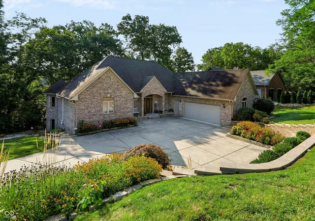 Photo 1 of Single family home for sale at 7511 S Poplar Point Dr, Trafalgar, IN 46181 | MLS# 22124032 | Listing updated on 2026-09-04