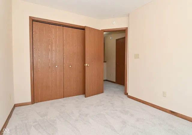 Photo 4 of Single family home for sale at 8333 Country Crk Dr, Indianapolis, IN 46234 | MLS# 22124056 | Listing updated on 2026-09-29