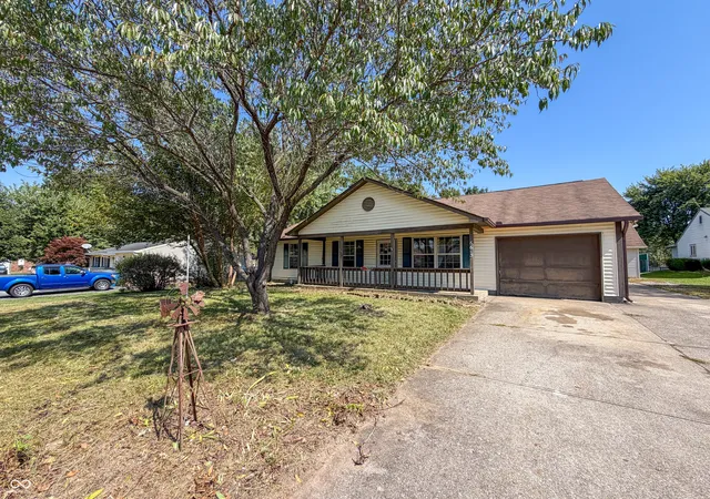 Photo 1 of Sale Pending at 6613 Nodlehs Dr, Indianapolis, IN 46221 | MLS# 22124087 | Listing updated on 2026-09-08