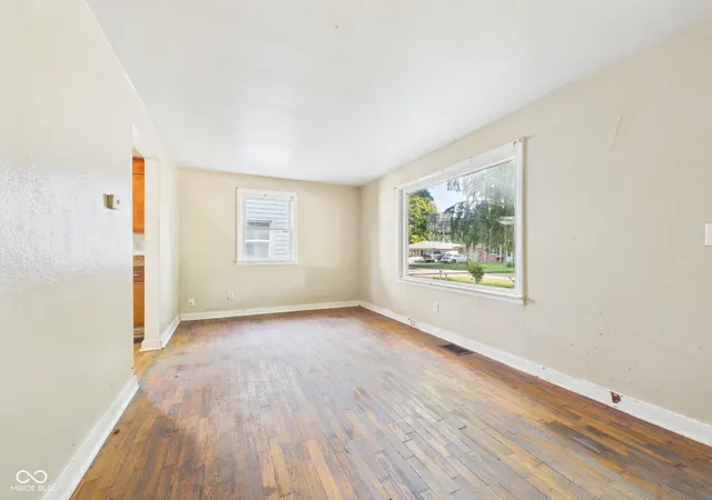 Photo 3 of Single family home for sale at 2608 E 7th Street, Anderson, IN 46012 | MLS# 22124095 | Listing updated on 2026-09-05