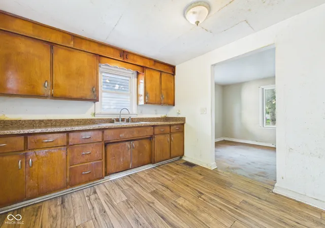 Photo 4 of Single family home for sale at 2608 E 7th Street, Anderson, IN 46012 | MLS# 22124095 | Listing updated on 2026-09-05
