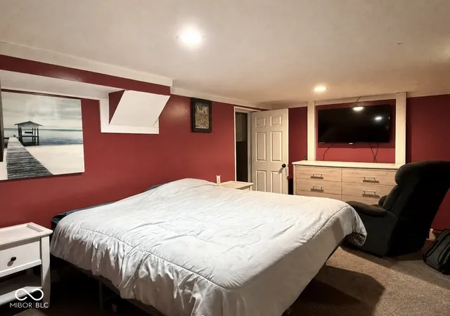 Photo 3 of Single family home for sale at 2422 Union St, Indianapolis, IN 46225 | MLS# 22124126 | Listing updated on 2026-09-29