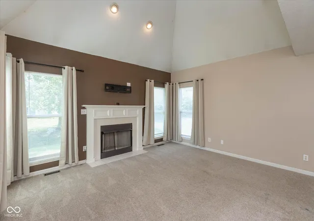 Photo 4 of Single family home for sale at 1200 Matthews Ct, Franklin, IN 46131 | MLS# 22124134 | Listing updated on 2026-09-05