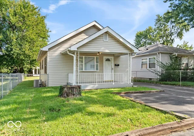 Photo 3 of Single family home for sale at 2332 Reformers Ave, Indianapolis, IN 46203 | MLS# 22124137 | Listing updated on 2026-09-04