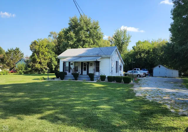 Photo 1 of Single family home for sale at 1215 W Washington Ave, Shelbyville, IN 46176 | MLS# 22124169 | Listing updated on 2026-09-08