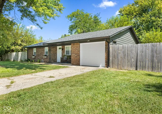Photo 2 of Single family home for sale at 2437 Chappie Ln, Indianapolis, IN 46229 | MLS# 22124172 | Listing updated on 2026-09-07
