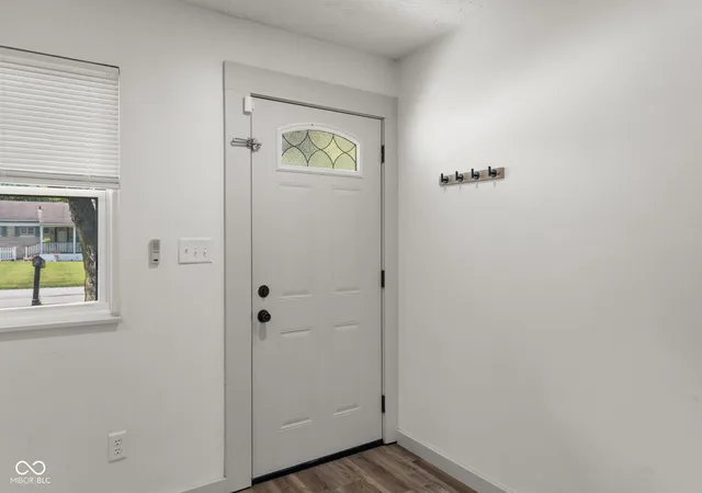 Photo 4 of Single family home for sale at 2437 Chappie Ln, Indianapolis, IN 46229 | MLS# 22124172 | Listing updated on 2026-10-27