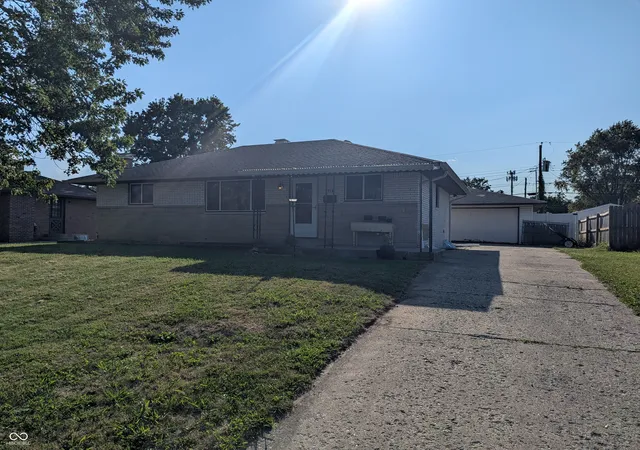 Photo 2 of Sale Pending at 718 Killian Dr, Beech Grove, IN 46107 | MLS# 22124191 | Listing updated on 2026-09-08