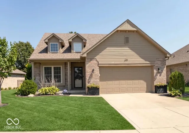 Photo 1 of Single family home for sale at 6111 Tree Fox Pl, Indianapolis, IN 46237 | MLS# 22124219 | Listing updated on 2026-09-03