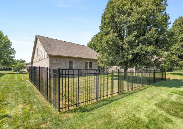 Photo 32 of Single family home for sale at 6111 Tree Fox Pl, Indianapolis, IN 46237 | MLS# 22124219 | Listing updated on 2026-09-03