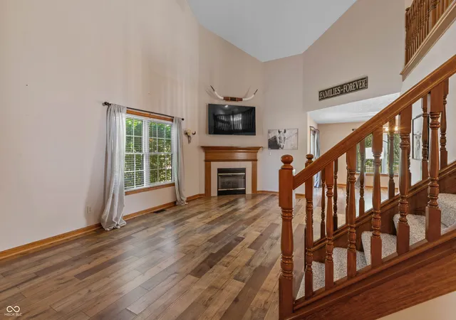 Photo 3 of Single family home for sale at 6111 Tree Fox Pl, Indianapolis, IN 46237 | MLS# 22124219 | Listing updated on 2026-09-03