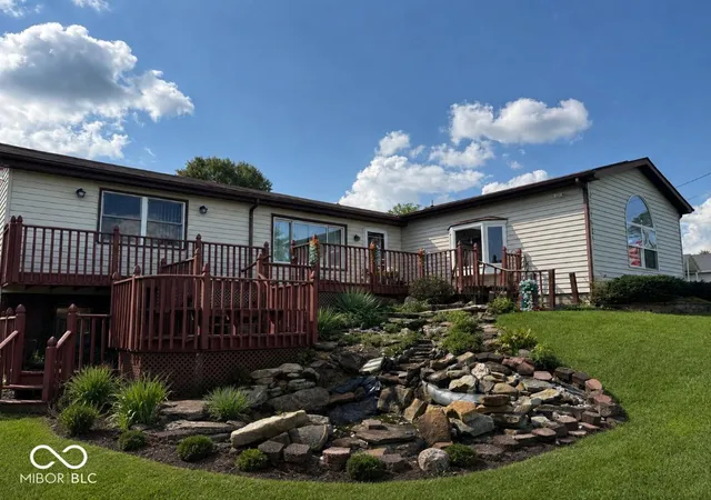 Photo 1 of Sale Pending at 4020 S 550 West, Columbus, IN 47201 | MLS# 22124276 | Listing updated on 2026-09-05
