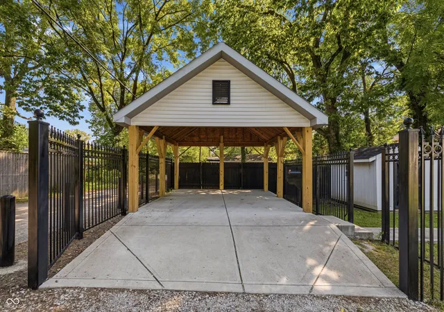 Photo 3 of Single family home for sale at 1166 W 36th Street, Indianapolis, IN 46208 | MLS# 22124309 | Listing updated on 2026-09-03