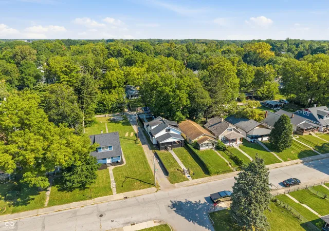 Photo 4 of Single family home for sale at 1166 W 36th Street, Indianapolis, IN 46208 | MLS# 22124309 | Listing updated on 2026-09-03