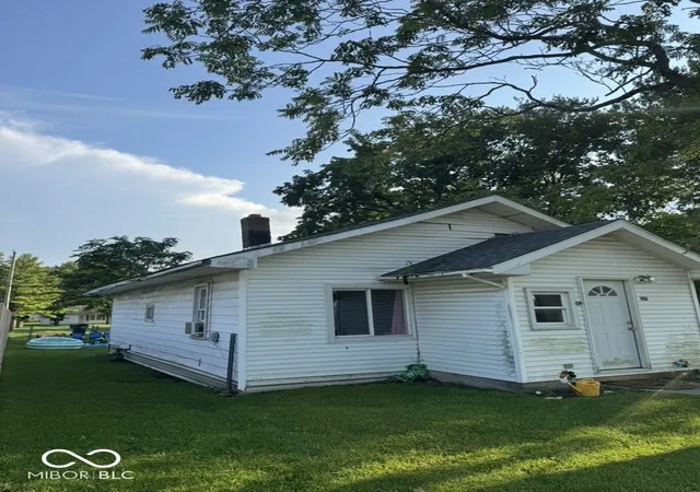 Photo 1 of Single family home for sale at 1109 West 17th, Muncie, IN 47302 | MLS# 22124365 | Listing updated on 2026-10-03