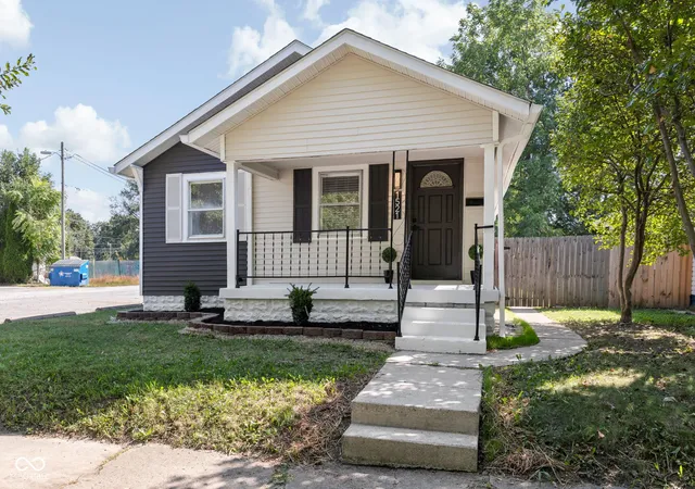Photo 2 of Single family home for sale at 1521 N Gladstone Ave, Indianapolis, IN 46201 | MLS# 22124373 | Listing updated on 2026-09-05