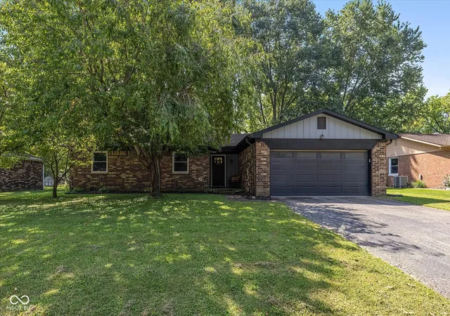 Photo 1 of Sale Pending at 10399 Norman Dr, Brownsburg, IN 46112 | MLS# 22124383 | Listing updated on 2026-09-05