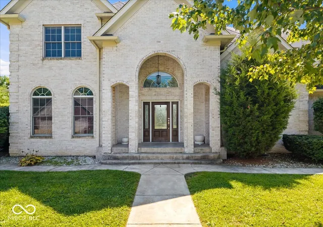 Photo 3 of Single family home for sale at 10607 Eagle Dr, Indianapolis, IN 46234 | MLS# 22124390 | Listing updated on 2026-09-05