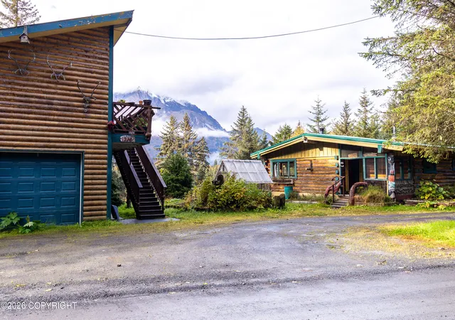 Photo 3 of Single family home for sale at 12265 Lancelot Dr, Seward, AK 99664 | MLS# 25-13142 | Listing updated on 2026-10-10
