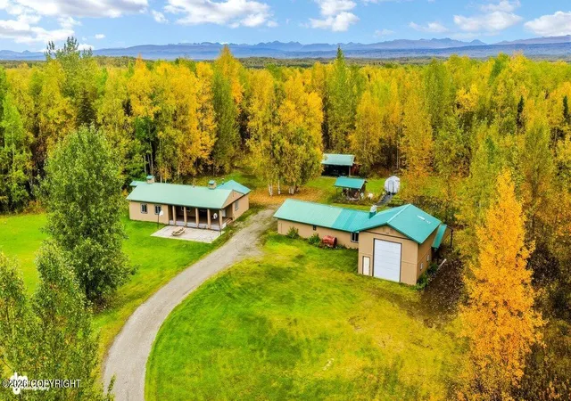 Photo 2 of Sale Pending at 29453 W Parks Hwy, Willow, AK 99688 | MLS# 26-12416 | Listing updated on 2026-10-15