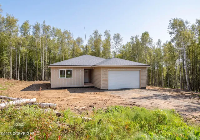 Photo 2 of Single family home for sale at 2620 S Ter Loop, Wasilla, AK 99623 | MLS# 26-4325 | Listing updated on 2026-09-09