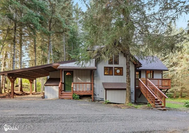 Photo 2 of Single family home for sale at 344 Ocean Dr Loop, Homer, AK 99603 | MLS# 26-12225 | Listing updated on 2026-10-07