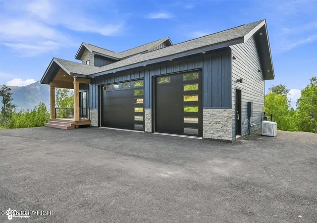 Photo 3 of Single family home for sale at 900 N Yeti St, Palmer, AK 99645 | MLS# 26-6223 | Listing updated on 2026-09-27