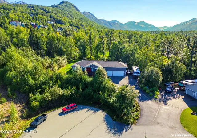 Photo 1 of Single family home for sale at 11237 Jessie Mae Cir, Eagle River, AK 99577 | MLS# 26-6649 | Listing updated on 2026-09-08