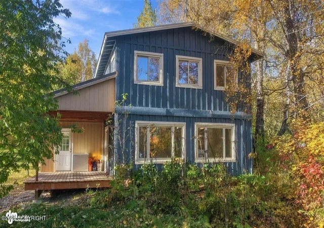 Photo 2 of Sale Pending at 5528 E Edgerton Parks Rd, Palmer, AK 99645 | MLS# 26-12721 | Listing updated on 2026-10-19