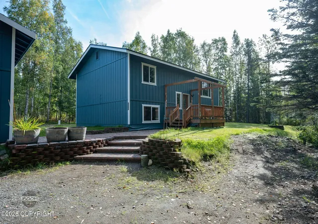 Photo 3 of Single family home for sale at 6960 W Colony Dr, Wasilla, AK 99623 | MLS# 26-11609 | Listing updated on 2026-10-13