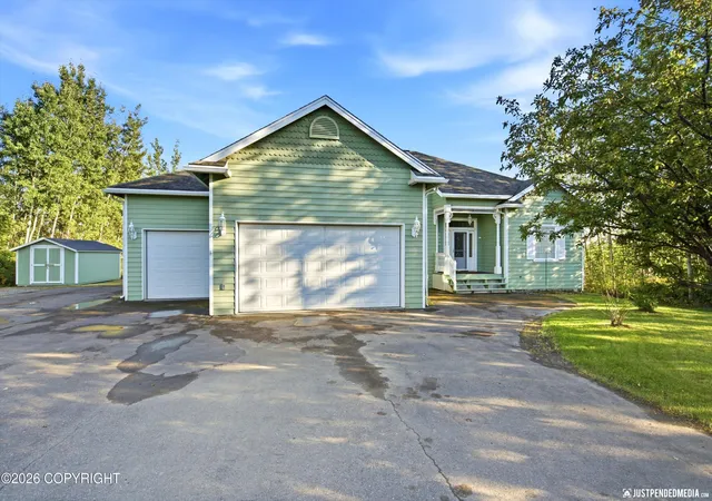 Photo 1 of Single family home for sale at 3350 E Palmdale Dr, Wasilla, AK 99654 | MLS# 26-11250 | Listing updated on 2026-10-21