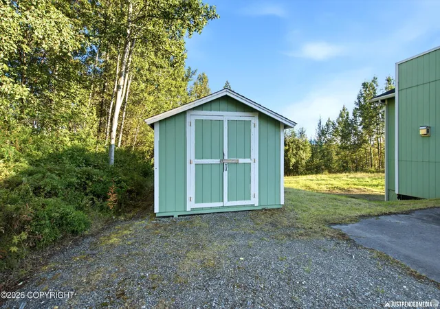 Photo 2 of Single family home for sale at 3350 E Palmdale Dr, Wasilla, AK 99654 | MLS# 26-11250 | Listing updated on 2026-10-21
