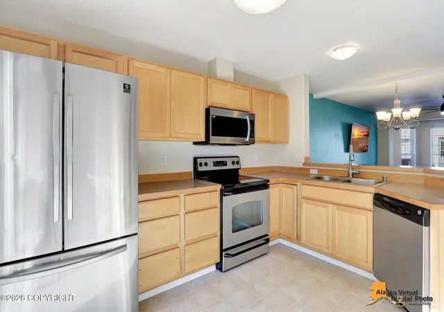 Photo 3 of Sale Pending at 1981 Bragaw Sq Pl #23, Anchorage, AK 99508 | MLS# 26-11850 | Listing updated on 2026-10-05